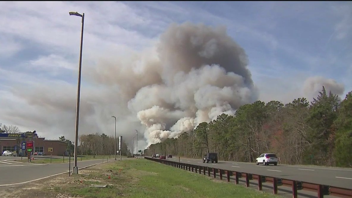 NJ wildfire latest: Ocean County state of emergency